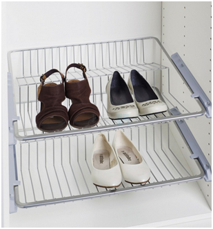 Продуманное хранение обуви в шкафу