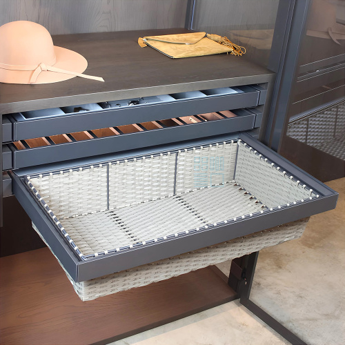 Выдвижная корзина PLAIT ULTRA из полиротанга, ширина 762-768 мм, коричневый/антрацит